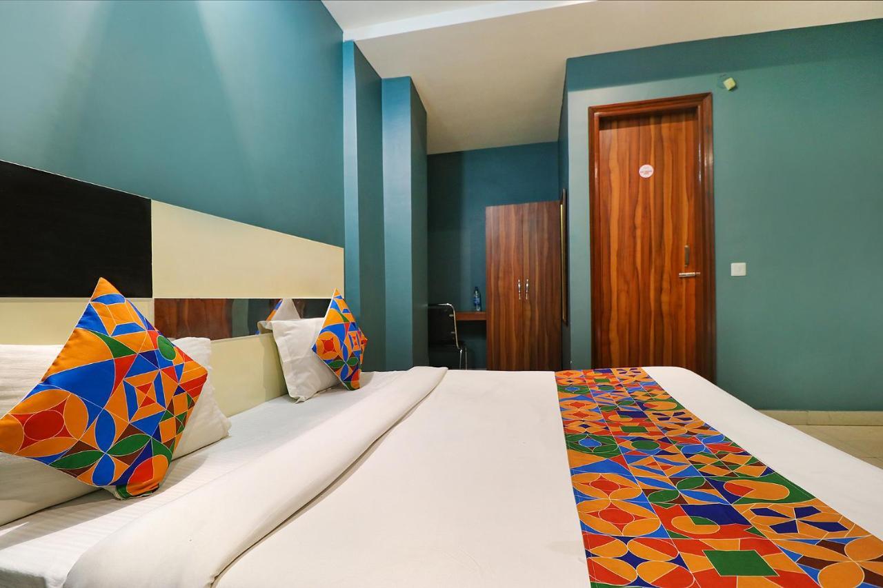 Fabhotel Church House Rohini Delhi  Exterior photo