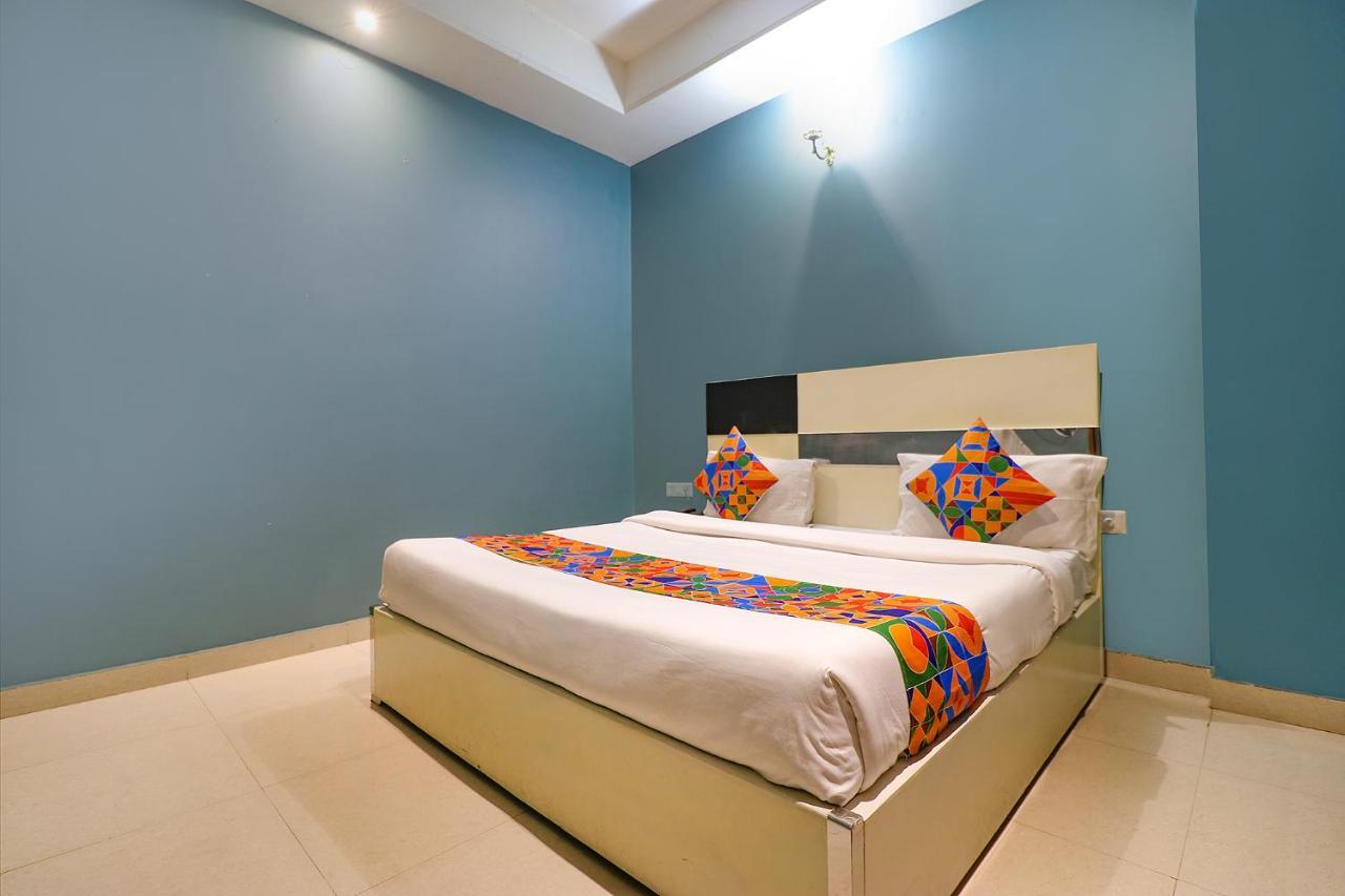 Fabhotel Church House Rohini Delhi  Exterior photo