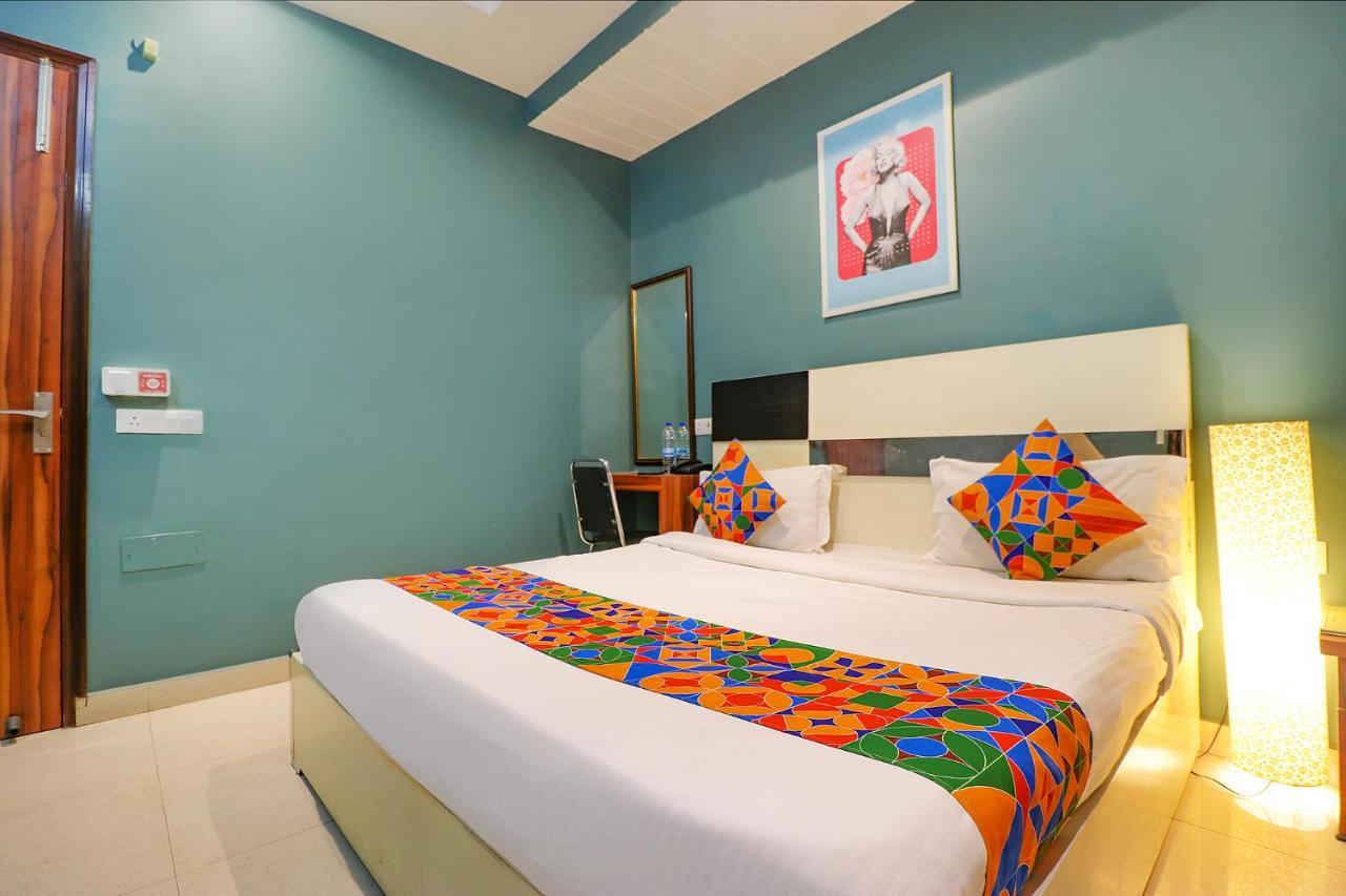Fabhotel Church House Rohini Delhi  Exterior photo